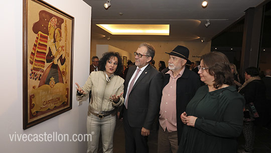 Inauguración de la exposición ´A Tres Tintes´ con los carteles de los 75 años de la Magdalena