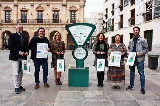 El Ayuntamiento de Castelló y Ecovidrio se alían con collas y gaiatas para fomentar el reciclaje en la Magdalena 2020