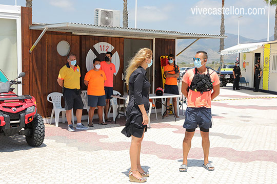 Castelló iza la bandera Qualitur que reconoce la excelencia en los servicios y calidad de sus tres playas