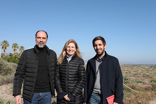 El Ayuntamiento y el Consell impulsan 10 medidas para poner en valor la microrreserva de la playa del Serradal
