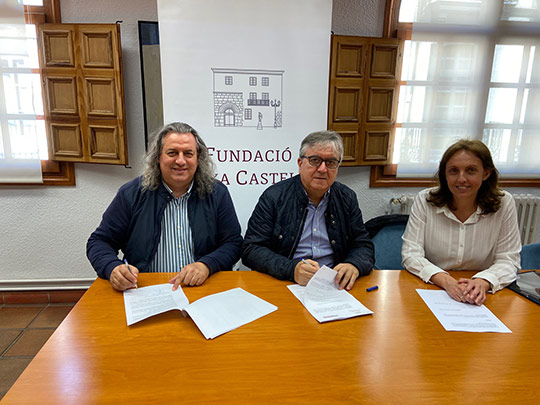 Fundació Caixa Castelló y los Religiosos Terciarios Capuchinos, ‘Proyecto Amigó’, firman un convenio de colaboración destinado al tratamiento de jóvenes drogodependientes o marginados