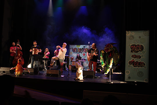 Vuelve 'Nadal al Raval' con teatro y música en directo