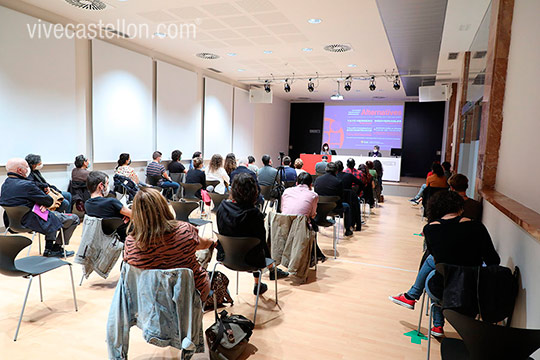 Yayo Herrero anima a priorizar el cuidado de ´vidas dignas´ y las políticas redistributivas para superar las crisis social, ambiental y sanitaria Yayo Herrero anima a priorizar el cuidado de ´vidas dignas´ y las políticas redistributivas para superar las crisis social, ambiental y sanitaria