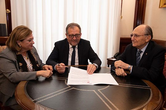 La Diputación firma un convenio con la Cámara de Comercio para colaborar con la organización de Qualicer