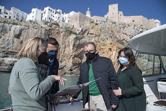 La Diputación de Castellón asumirá la redacción de un plan de acción para proteger y consolidar los acantilados del castillo de Peñíscola