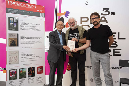 La UJI presenta la obra «El sopar dels erudits» en la Feria de Libro de Castelló