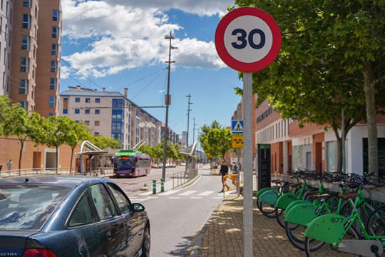 Castelló adapta los nuevos límites de velocidad en las vías urbanas para ser ‘Ciudad 30’
