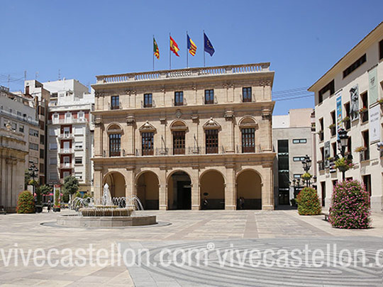 Castelló abre el proceso selectivo para las 114 contrataciones temporales de Jornals de Vila