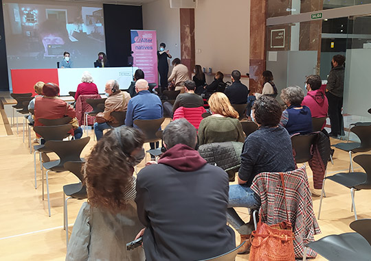 Carolyn Steel: “Hemos de recuperar el valor de la comida y relacionarnos más con la naturaleza”