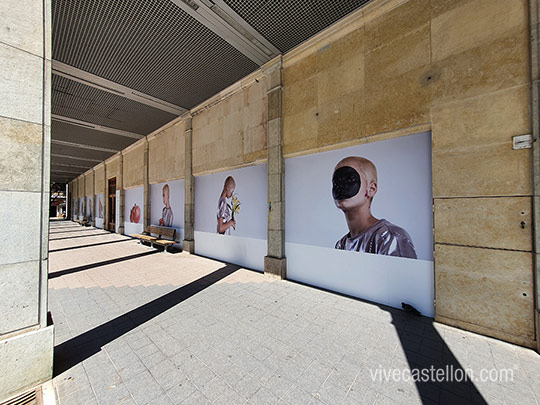 La fachada del Mercat de Castelló se abre a la videocreación con ´Liminal´ de Marta Negre