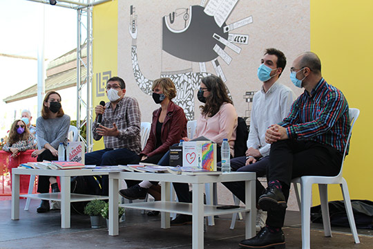 Castelló defiende la democracia y los derechos y libertades de la comunidad LGTBI