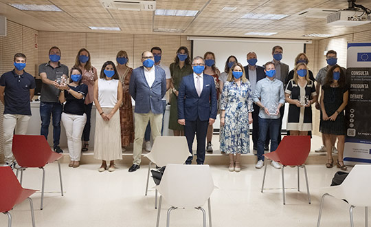Martí y Ferrando inauguran el nuevo centro Europe Direct Castelló con el impulso de un ‘hub’ europeo por la innovación en la provincia Martí y Ferrando inauguran el nuevo centro Europe Direct Castelló con el impulso de un ‘hub’ europeo por la innovación en la provincia