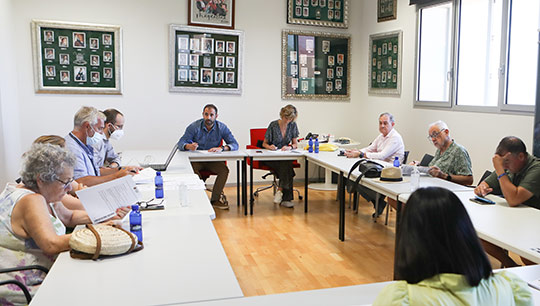 El Consejo Rector de Fiestas aprueba las nuevas bases para elegir a las reinas de Castelló de 2023 El Consejo Rector de Fiestas aprueba las nuevas bases para elegir a las reinas de Castelló de 2023