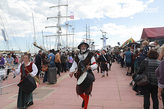 Jornada central de ´Escala a Castelló´ con el gran desfile y las Justas de Sète