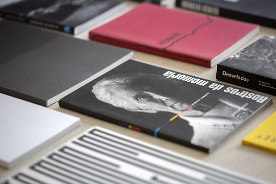 La UJI albergará un archivo de libros fotográficos de memoria de la Guerra Civil