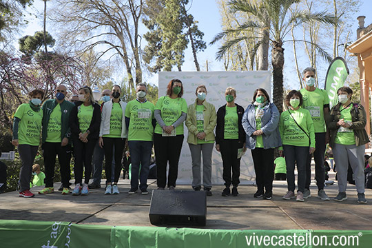 Cerca de 4.000 personas participan en la VI Marcha Contra el Cáncer en Castellón