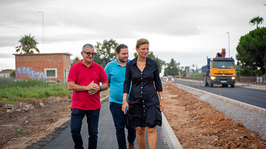 Las obras para transformar en un corredor ciclopeatonal seguro el Camí la Ratlla de Castelló entran en su recta final 