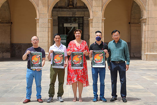 Castelló acerca las tradiciones chinas con la celebración del Festival del Bote del Dragón