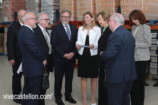 La reina Sofía visita las instalaciones del Banco de Alimentos de Castellón