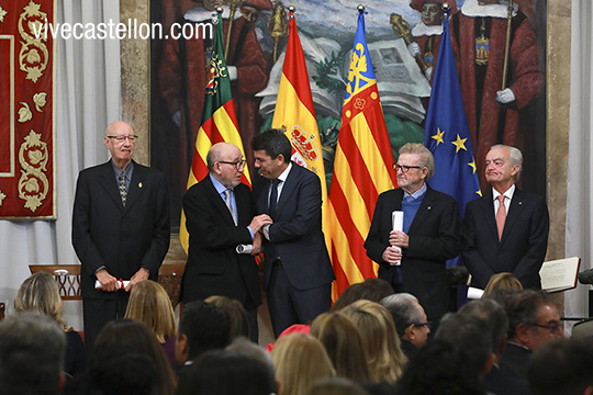 Marta Barrachina ensalza ´el compromiso de los castellonenses con la defensa de la Constitución´  y pide respeto para la Comunitat  y la provincia