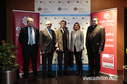 Cáritas Diocesana reconoce la colaboración de empresas y colegios profesionales