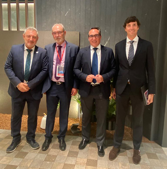 Rubén Ibáñez viaja a Cersaie para apoyar al sector cerámico