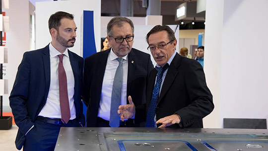 La Diputación de Castellón muestra su apoyo al sector cerámico reforzando su presencia en Cevisama