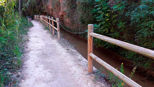 El Consorcio del Paisaje Protegido de la Desembocadura del río Mijares mejora el mobiliario y la señalización de los alrededores del río