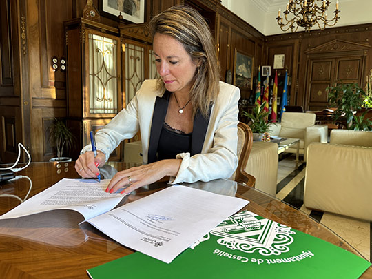 La alcaldesa Begoña Carrasco inicia los trámites para recuperar el topónimo bilingüe La alcaldesa Begoña Carrasco inicia los trámites para recuperar el topónimo bilingüe