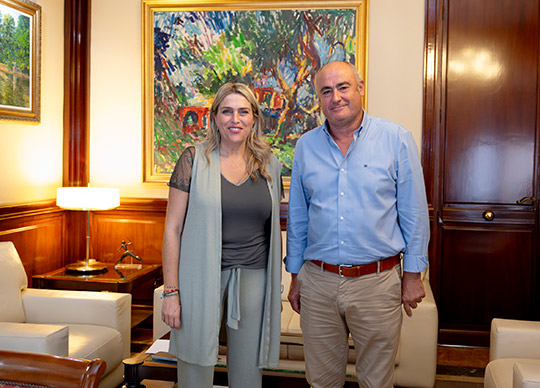 Marta Barrachina muestra su plena predisposición para trabajar de forma conjunta con los alcaldes y las alcaldesas de la provincia 
