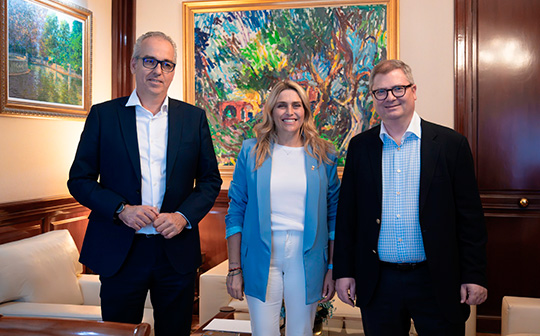 Marta Barrachina: “Vamos a trabajar de forma coordinada con la CEV para garantizar que nuestras empresas tengan el peso y el respeto que merecen”
