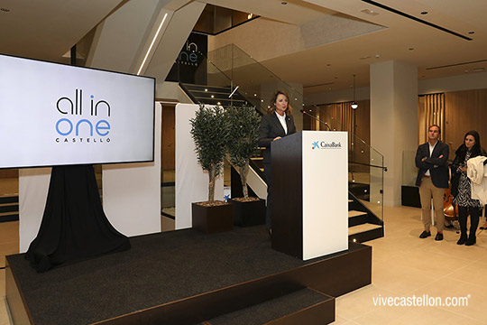Inauguración de las nuevas oficinas de Caixabank en la calle Caballeros de Castellón Inauguración de las nuevas oficinas de Caixabank en la calle Caballeros de Castellón