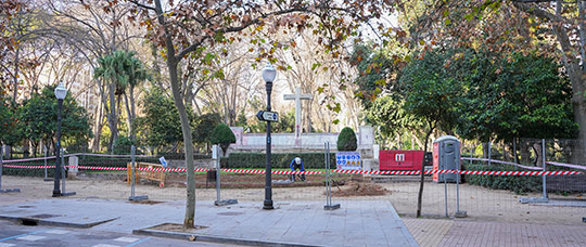 Castelló inicia los trabajos para la retirada del monumento a los Caídos del parque Ribalta