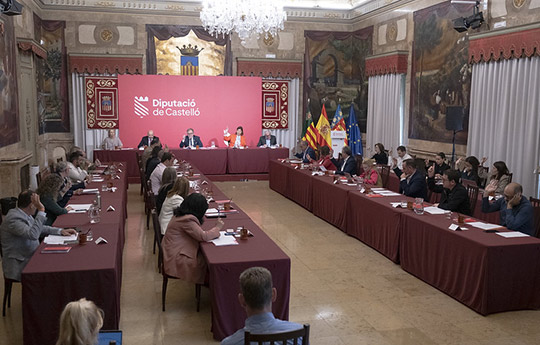 La Diputación de Castellón aprueba el reparto por municipios de los 15 millones que aporta al Fondo de Cooperación Municipal en 2023