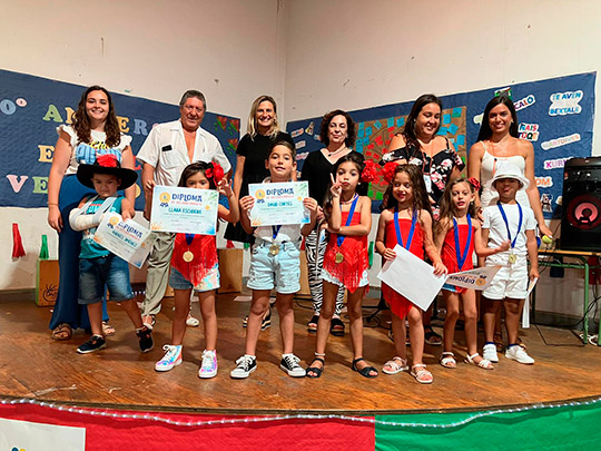 La concejala de Igualdad asiste a la clausura de la Escuela de Verano de la Asociación Gitana de Castellón La concejala de Igualdad asiste a la clausura de la Escuela de Verano de la Asociación Gitana de Castellón