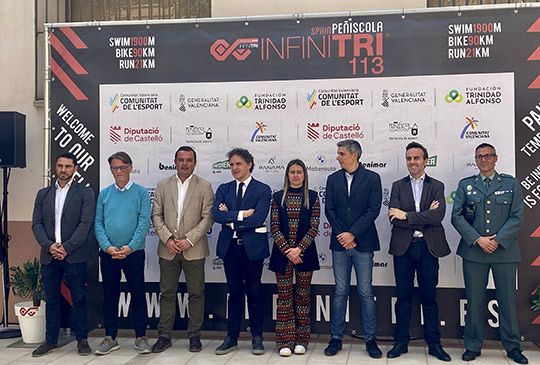 La XI Infinitri 113 Triathlon Peñíscola se celebrará el 23 de abril con récord de participación femenina