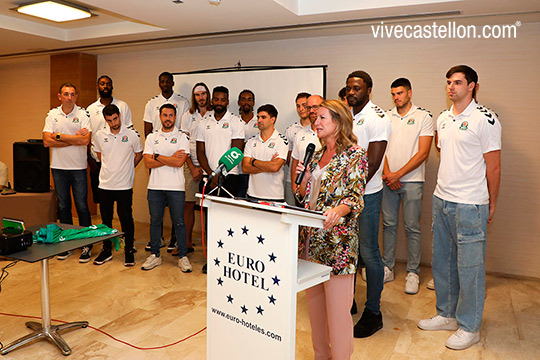 Presentación de la nueva temporada del Club Amics del Basquet Castellón Presentación de la nueva temporada del Club Amics del Basquet Castellón