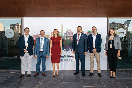 Carrasco insiste en la creación de empleo y la dinamización económica en la inauguración del 34 Congreso CONAIF 