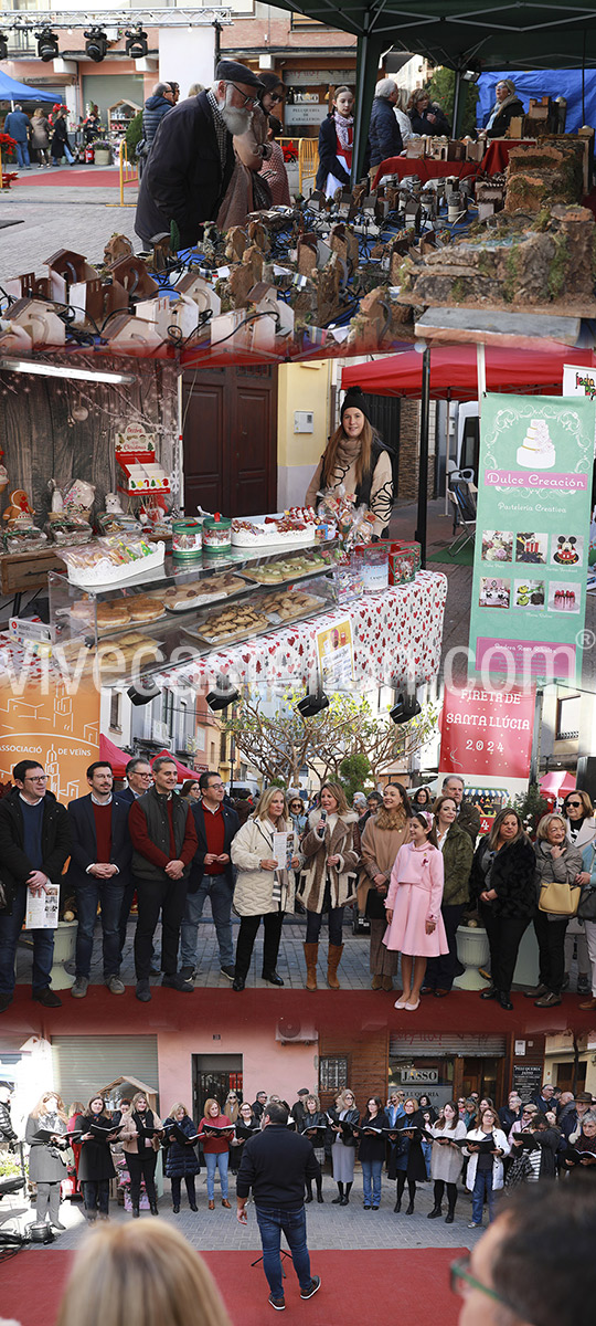 Carrasco: “Hoy disfrutamos de una tradición navideña consolidada como es la Fireta de Santa Llúcia, del Raval de la Trinidad, en su vigésimo aniversario” 