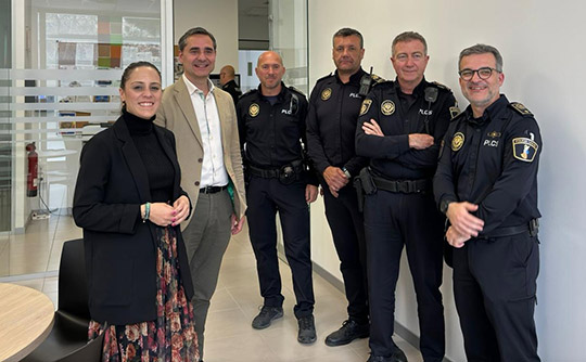 El Ayuntamiento de Castellón nombra al inspector Santiago Gascón como nuevo responsable de la Policía Local del distrito marítimo 