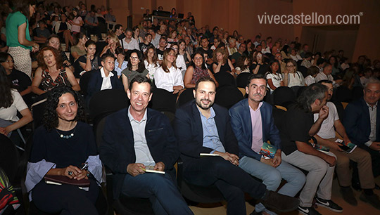 XIX Premis de narrativa escolar Vicent Marçà XIX Premis de narrativa escolar Vicent Marçà