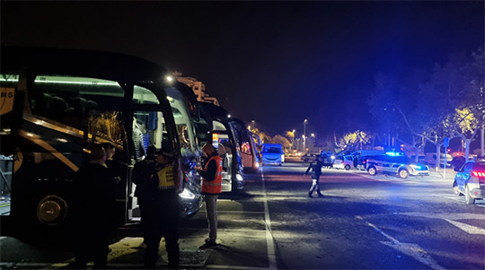 Más de un centenar de voluntarios de la ciudad de Castellón ayudan hoy en la zona cero de la DANA