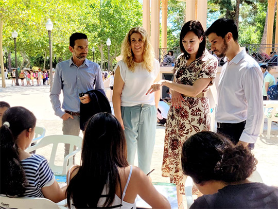 El Día del Medio Ambiente llena de escolares y conciencia ecológica el templete del Parque Ribalta 