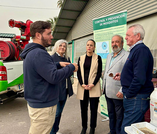 Castellón organiza una mesa informativa en la Marjalería para abordar el control y la prevención de los mosquitos de la mano de las asociaciones vecinales 