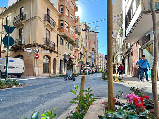 Las calles de la primera fase de la Zona de Bajas Emisiones estarán abiertas desde mañana 5 de diciembre para favorecer el acceso a los parkings del centro