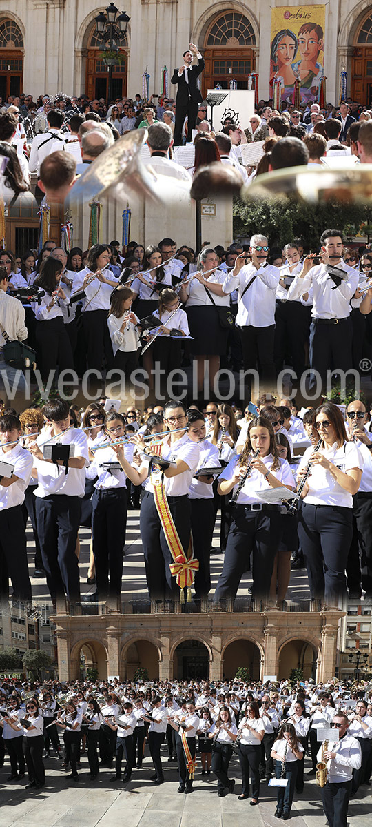 La Generalitat Valenciana celebra en Castellón el centenario del Himno Regional con más de 1.000 músicos de la provincia La Generalitat Valenciana celebra en Castellón el centenario del Himno Regional con más de 1.000 músicos de la provincia