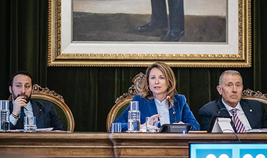 Noelia Selma: “Los nuevos Estatutos devuelven la voz y la autonomía a la Junta de Fiestas, cumpliendo de nuevo con la palabra dada por la alcaldesa Begoña Carrasco” Noelia Selma: “Los nuevos Estatutos devuelven la voz y la autonomía a la Junta de Fiestas, cumpliendo de nuevo con la palabra dada por la alcaldesa Begoña Carrasco”