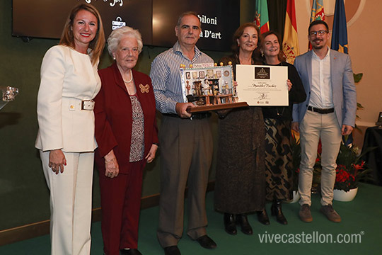 Castellón premia a Muebles Pachés, Pajarería Esparza y la tienda de arte Babiloni en la Gala del Comercio Veterano 2025