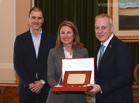 Castellón se convierte en capital mundial del balonmano gracias al Trofeo Internacional España 2025 con la participación de los ‘Hispanos’ Castellón se convierte en capital mundial del balonmano gracias al Trofeo Internacional España 2025 con la participación de los ‘Hispanos’