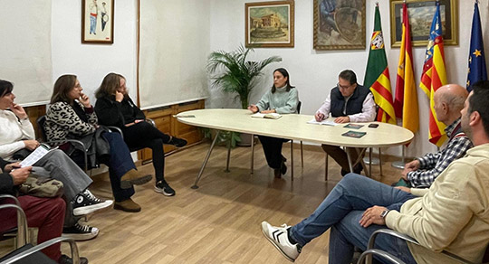 Las reuniones vecinales para explicar el modo de presentar los ‘Presupuestos Participativos’ llegan al Grao